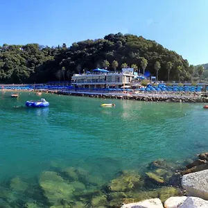 San Terenzo Hotell